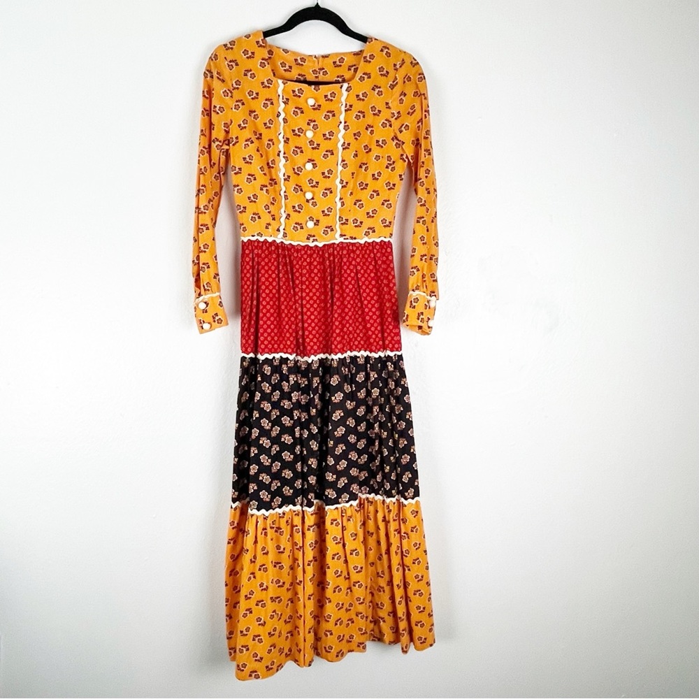 CHERRY TREE American Vintage Floral Long Sleeves Tiered Maxi Dress